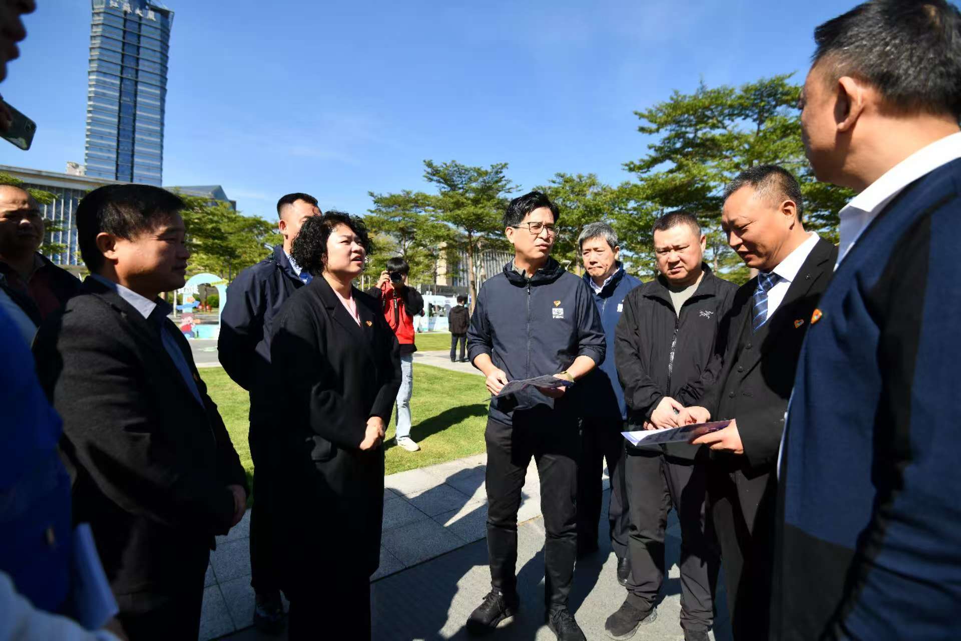 新模式深回收让老百姓实现“在家门口”赚钱J9国际集团当垃圾遇上科技催生再生回收(图4)