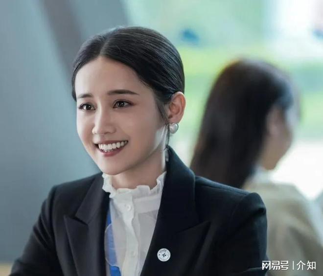 总出面！胡曼黎才知王春露是翻身的关键九游会网址是多少《蛮好的人生》直到金(图15)
