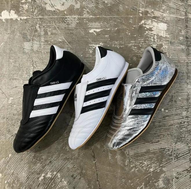 人招牌色这4双sneakers值得一冲！J9真人游戏第一品牌当「液态银」成春夏潮(图15)